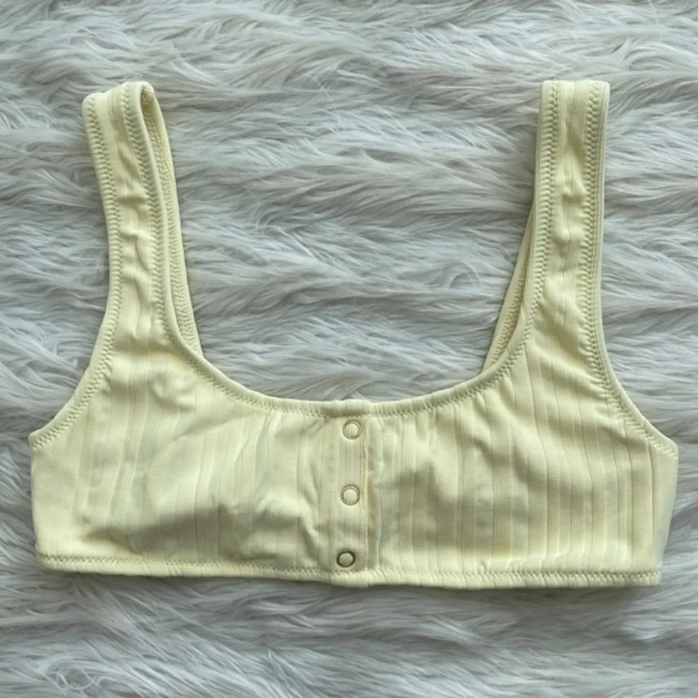 SOLID & STRIPED | The Elle Snap Bikini Top in Blonde‎ Rib
